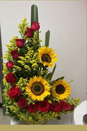 ROSAS Y GIRASOLES