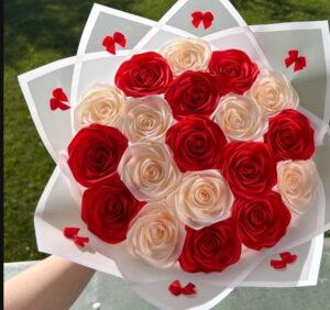 BUQUET  DE ROSAS ETERNAS